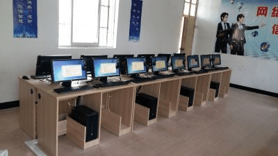 Организация компьютерного класса в школе Китая